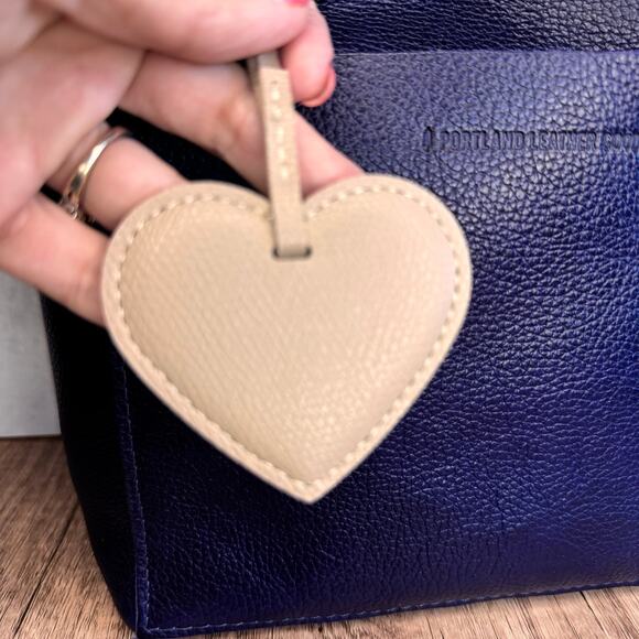 Taupe Neutral Heart Purse Charm Bag Charm Flair Gift for Her Spread Love NEW - Picture 2 of 3